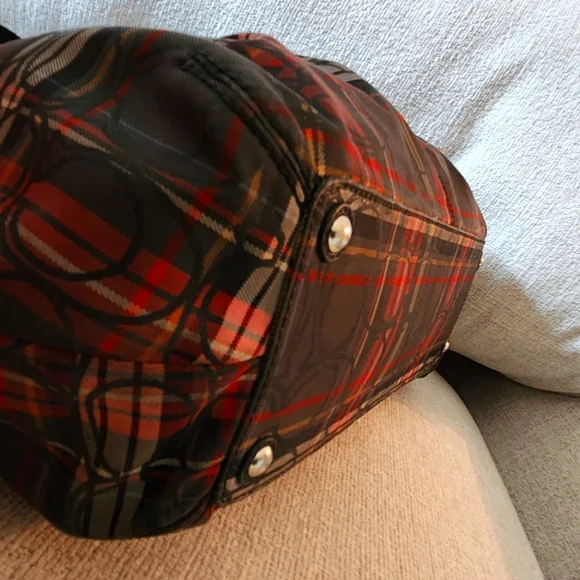 Vintage Coach Tartan Plaid Black & Red Shoulder Bag Purse Tote Bag - Picture 10 of 11